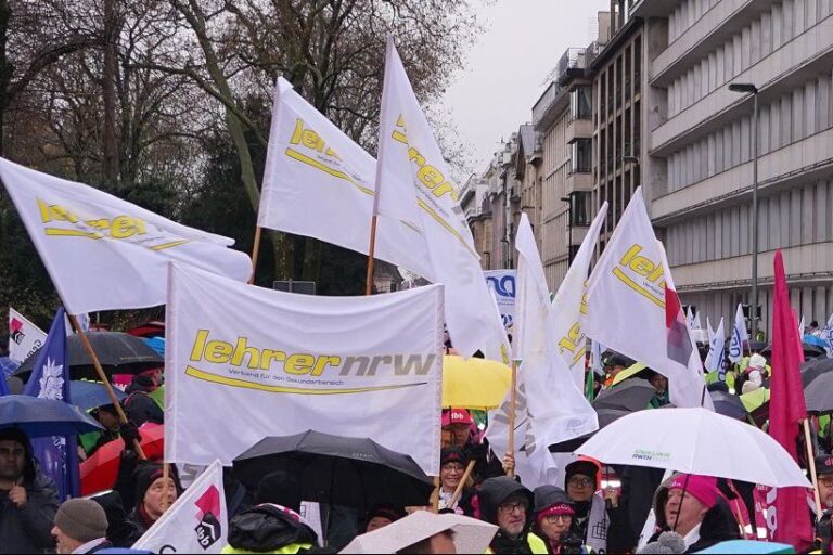 Demo-fuer-Sreik-Info, Foto Archiv 2023