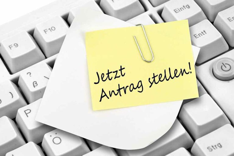 Jetzt Antrag stellen, Foto: Adobe Stock