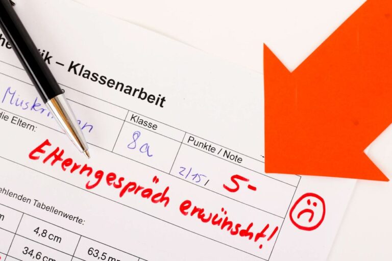 Elterngespräch, Foto: Adobe Stock