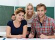 Lächelnde Studenten