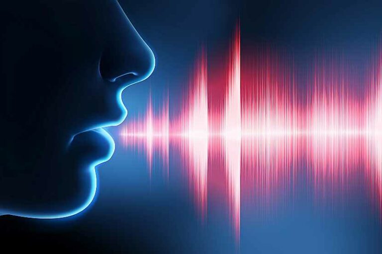 Mund mit Spektrogramm, Foto: Adobe Stock