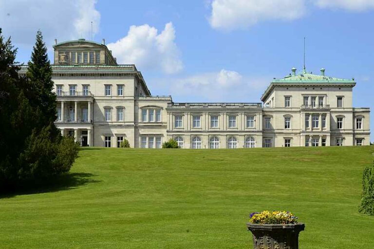 Villa Hügel Essen Bredeney, Foto: Adobe Stock